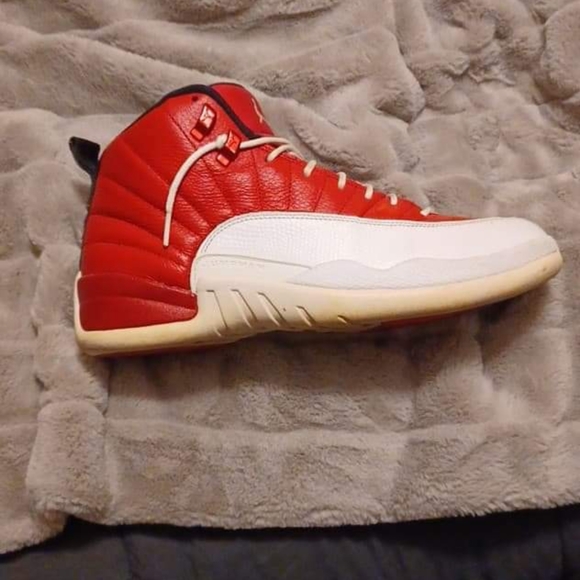 Jordan 12 "Gym Red" - Picture 1 of 2